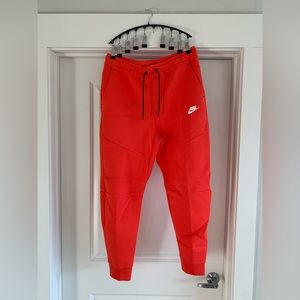 Nike Joggers (Brand New)